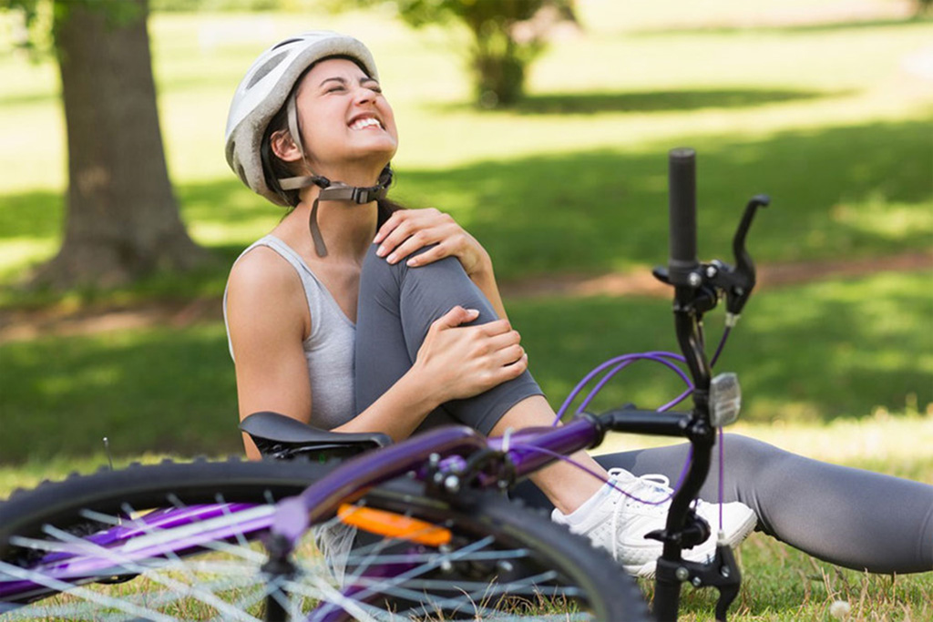 Está demostrado que practicar ciclismo mejora el tono muscular, la circulación, fortalece el corazón y el sistema inmunológico; ayuda a quemar grasa y reduce los niveles de colesterol.